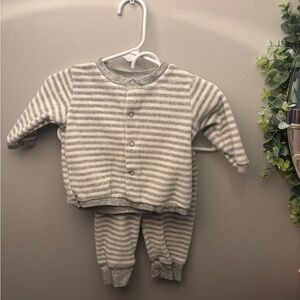 Carter's Gray Striped Baby Set